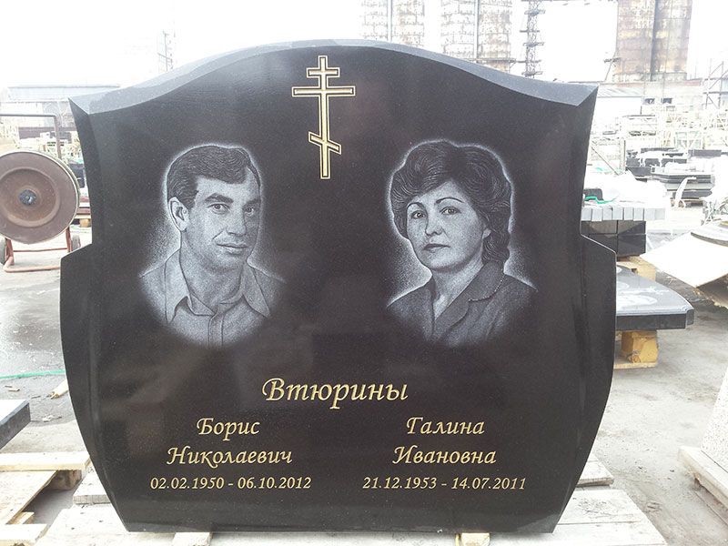 Памятник №115 из черного гранита — фото 2