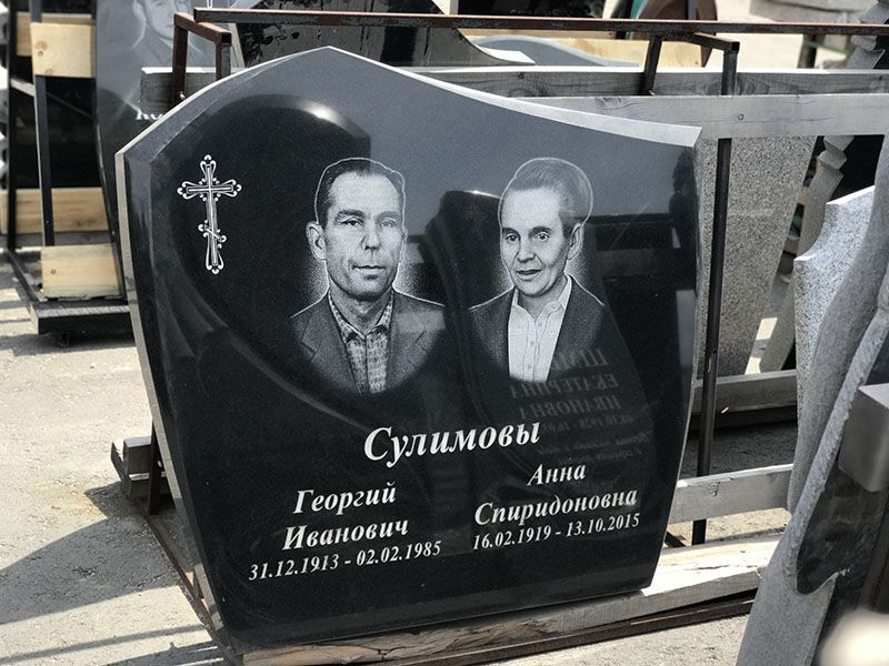Памятник №087 из черного гранита — фото 4